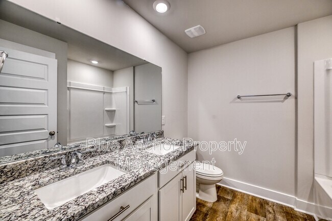 Building Photo - 111 S Grassland Rd