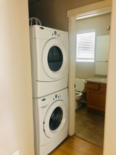 Washer/dryer and bathroom - 225 Northgate Loop
