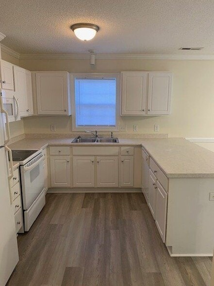 Building Photo - 4145 Dudleys Grant Dr