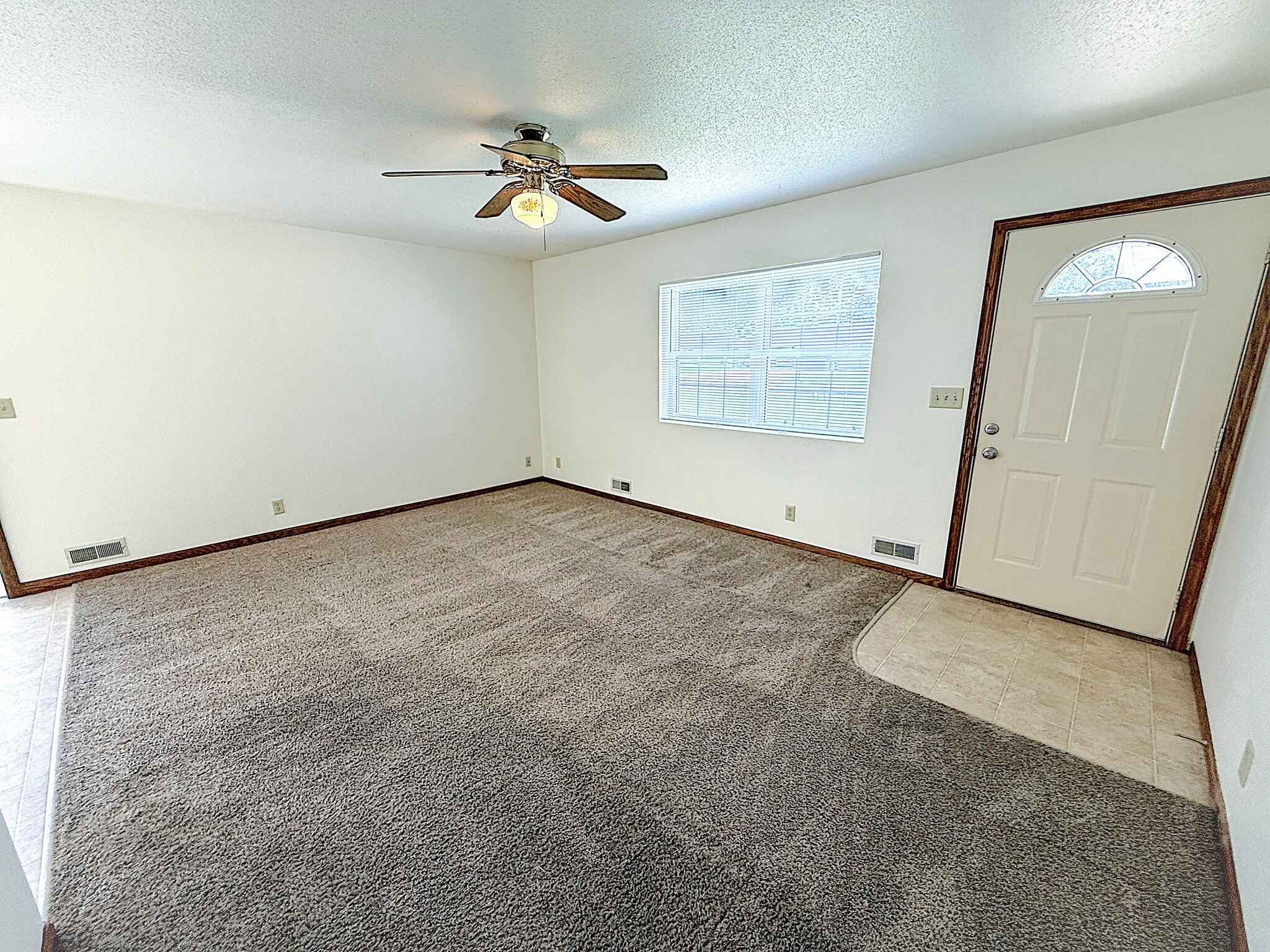 Building Photo - 2101 Mittelstadt Ln