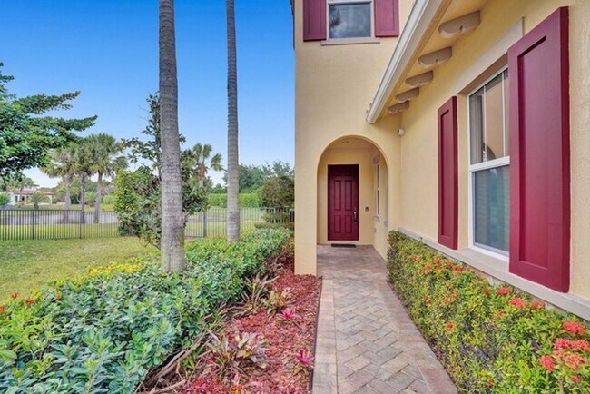 Building Photo - Great Pool Home with excellent lake View in Heron Bay, Parkland