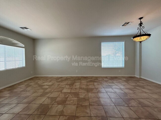 Building Photo - 9707 S 45th Ave