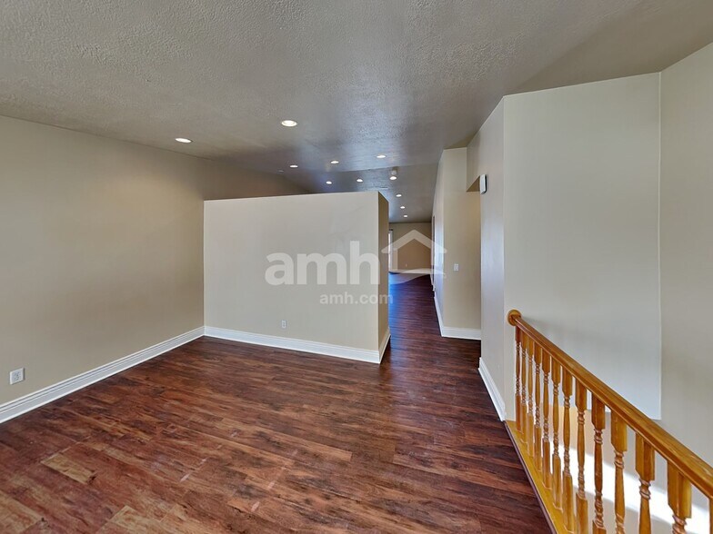 Building Photo - 1283 N 2525 W