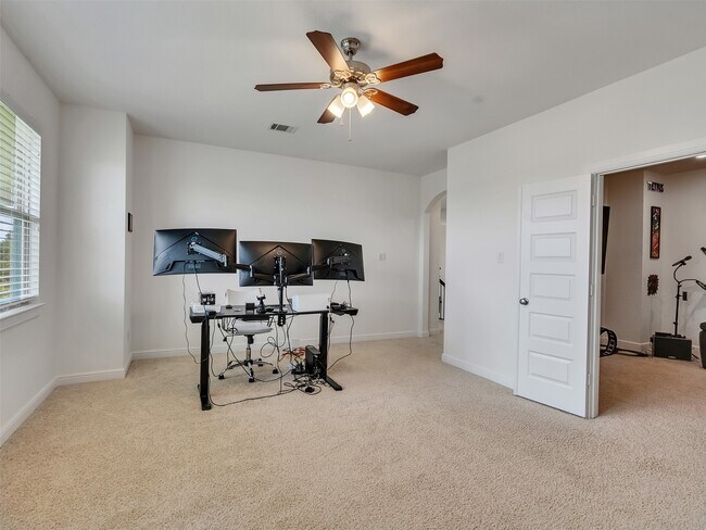 Building Photo - 22 Whitbarrow Pl