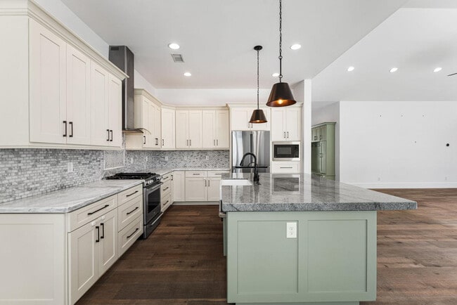 Building Photo - 4145 E Campbell Ave