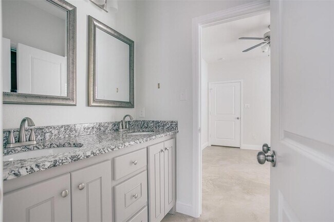 Building Photo - 2806 Gordon Ave