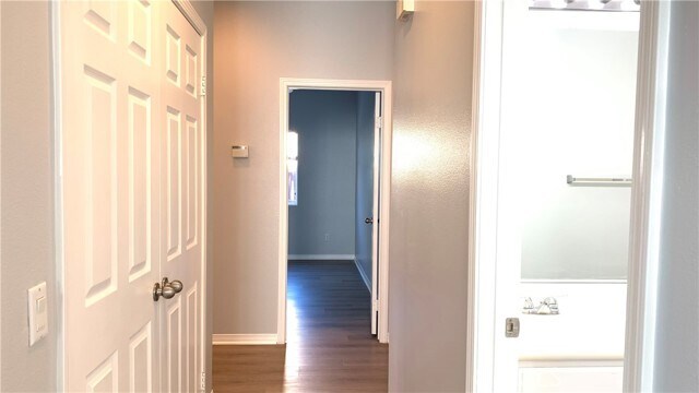 Building Photo - 1733 Sharon Ct