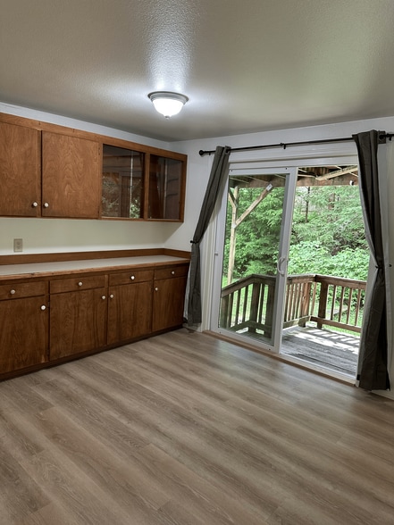 Dinning Room - 1227 Black Bear Rd