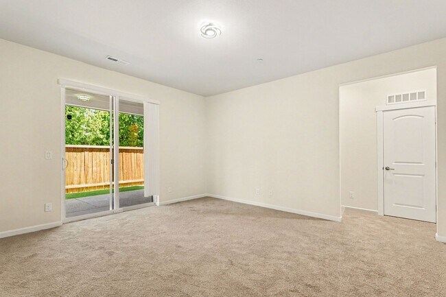 Building Photo - 18025 3rd Dr SE