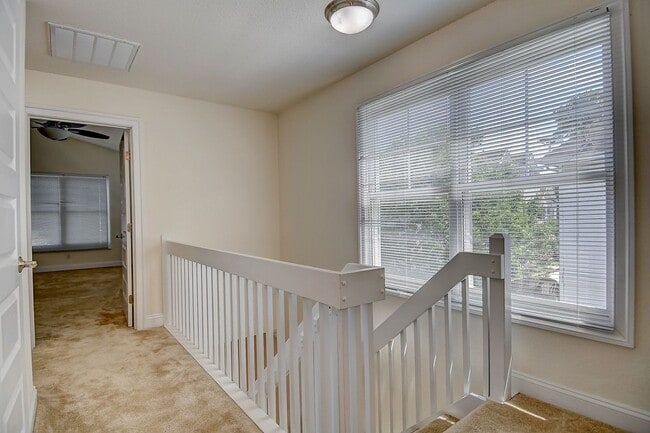 Building Photo - CHICKS BEACH CONDO FOR RENT - VIRGINIA BEACH!