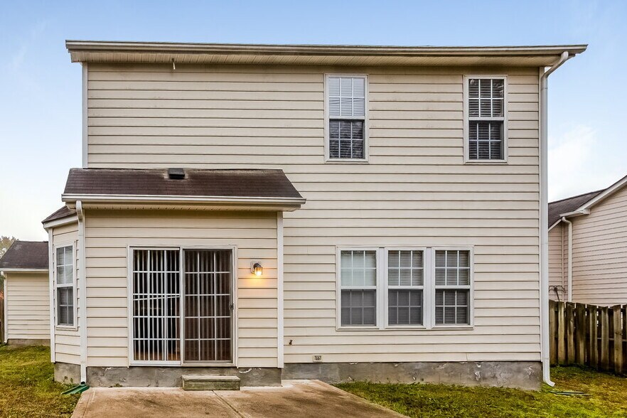 Building Photo - 6625 Courtland St