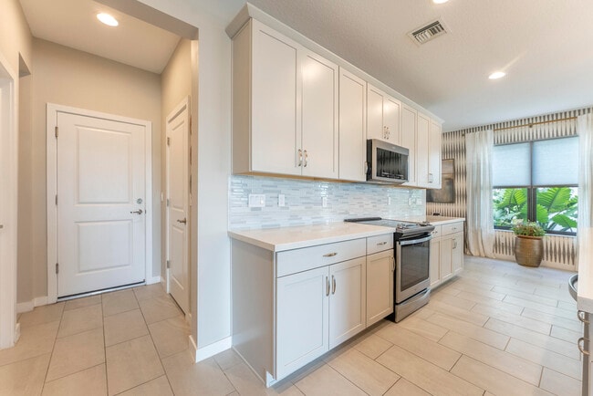 Building Photo - 8709 Corvus Dr