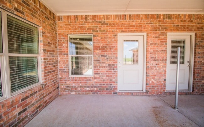 Building Photo - 6925 20th St