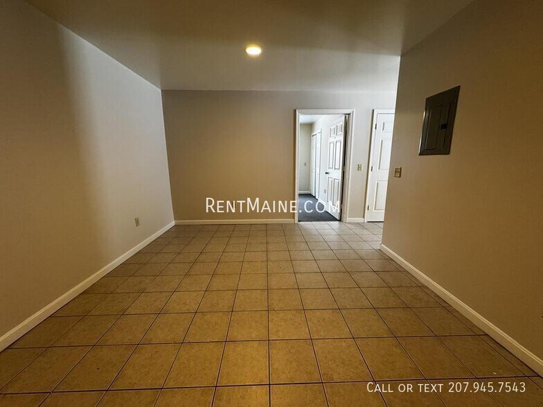 Building Photo - 46 Baker St