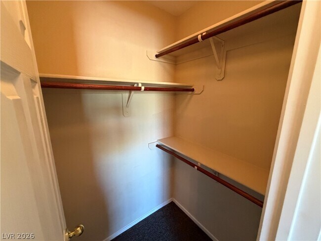 Building Photo - 9936 Fountain Walk Ave