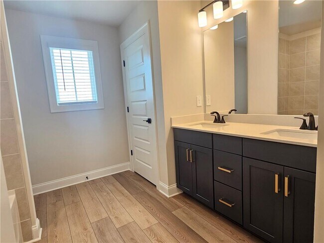 Building Photo - 3039 Sweet Red Cir