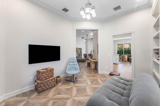 Building Photo - 8308 Rosalie Ln