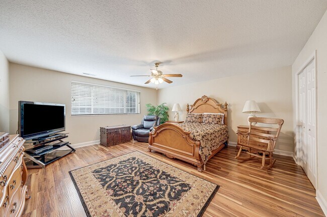 Building Photo - 2923 Rutherford Dr
