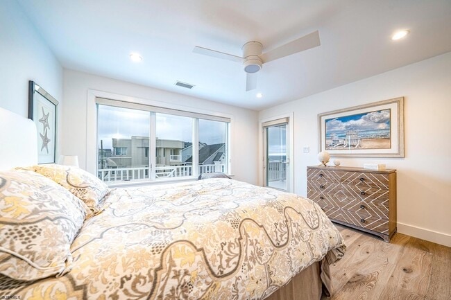 Building Photo - 108 S Martindale Ave