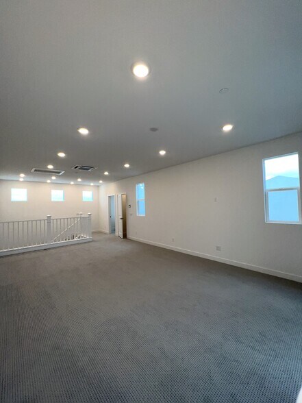 Building Photo - 107 Zawn