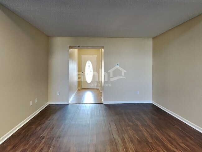 Building Photo - 360 Harts Ford Way