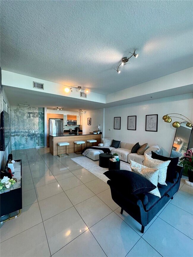 Building Photo - 3301 NE 1st Ave