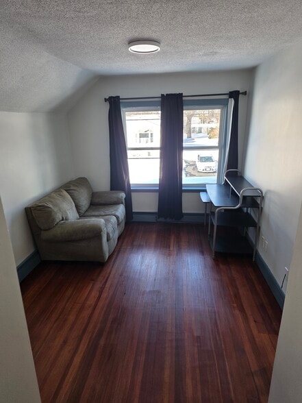 Bedroom 1 - 1104 Tacoma St