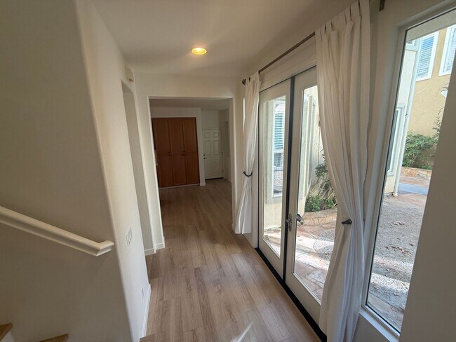 Building Photo - Spacious 3-Bedroom Home in the Andorra Community of Valencia!