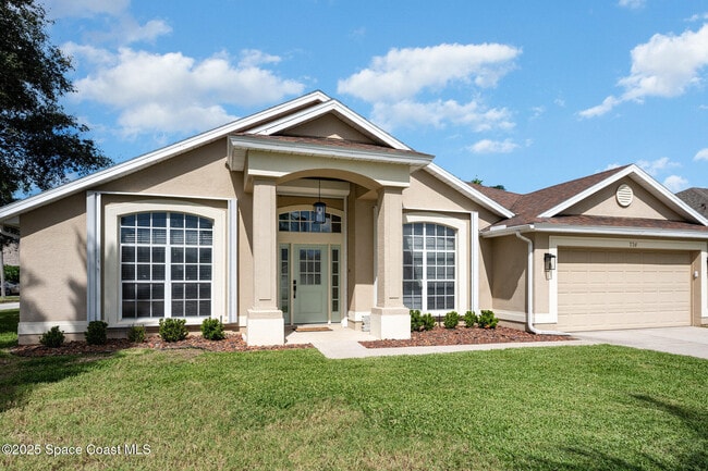 Building Photo - 776 Carriage Hill Rd