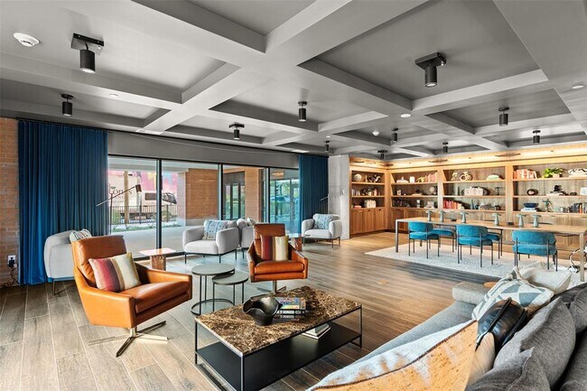 Building Photo - 4315 S Congress Ave