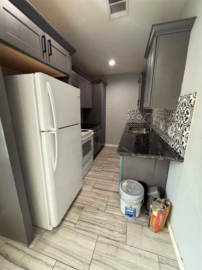 Building Photo - 4707 Mallow St