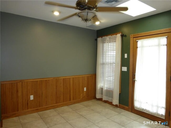 Building Photo - 28 Frederick St