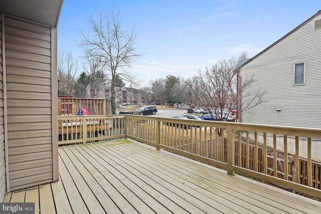 Building Photo - 9473 Clocktower Ln