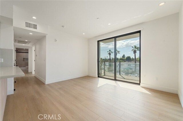 Building Photo - 7510 Sepulveda Blvd