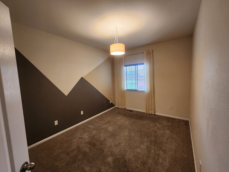 Building Photo - 9509 Cedarhurst Ln