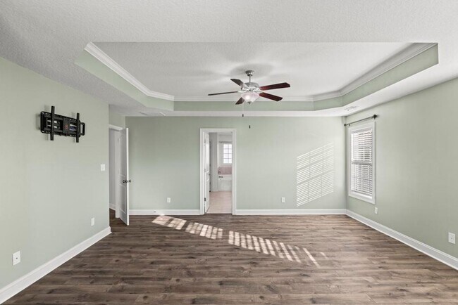 Building Photo - Gorgeous Home Offering Over 3000 HSF!