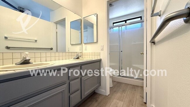 Building Photo - 12288 Cobblestone Cir