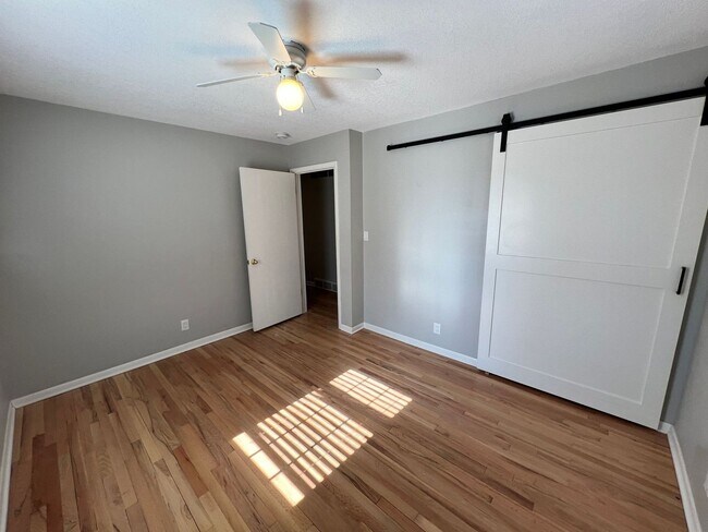 Building Photo - 3-Bed, 2-Bath Home with Garage & Spacious Backyard!