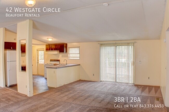 Building Photo - 42 Westgate Cir