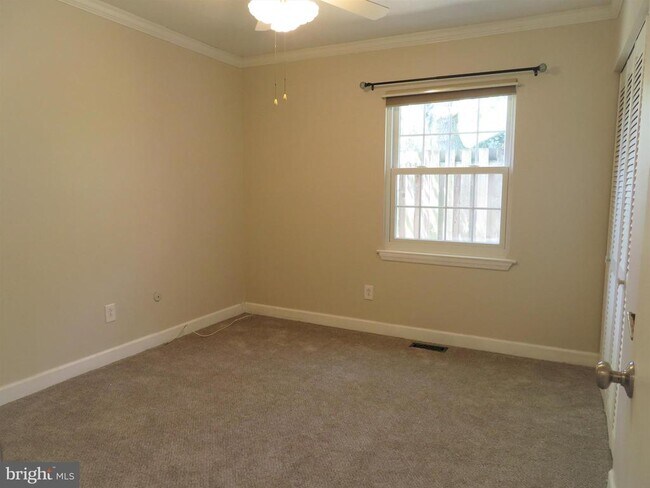 Building Photo - 126 Berwick Pl