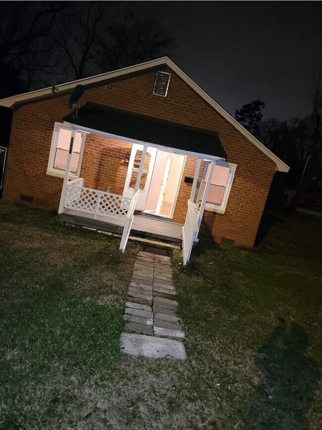 2920 Maxwell Ariel Ln 2920 Maxwell Ariel Ln Charlotte NC 28205