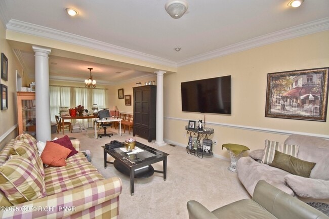 Building Photo - 3257 Doral Ct