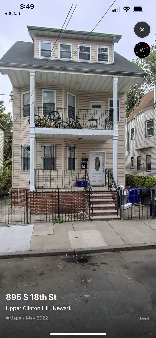 Building Photo - 895 S 18th St
