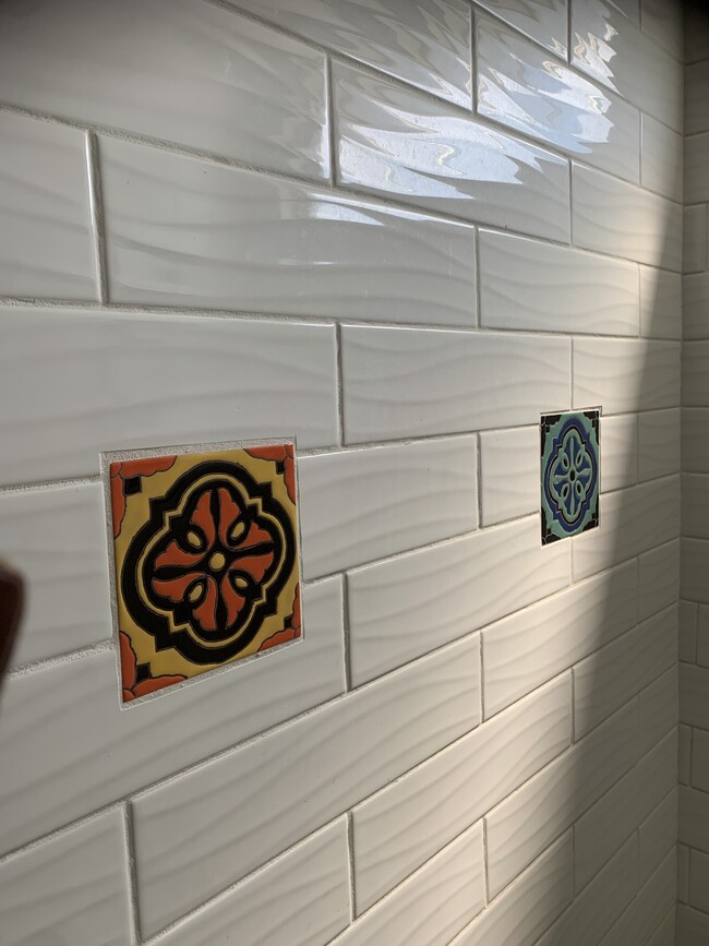 Bath tile - 338 Eucalyptus Ave