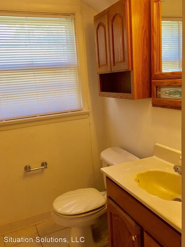 Building Photo - 3 br, 2 bath House - 1033 Georgetown Rd