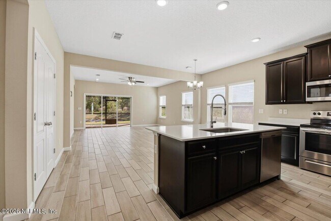 Building Photo - 7460 Rock Brook Dr