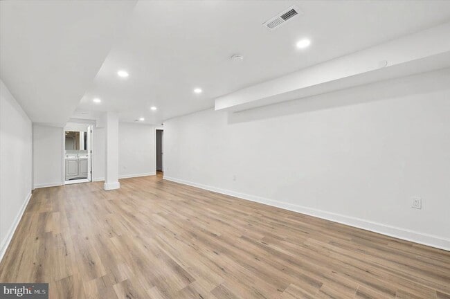 Building Photo - 514 Ryers Ave