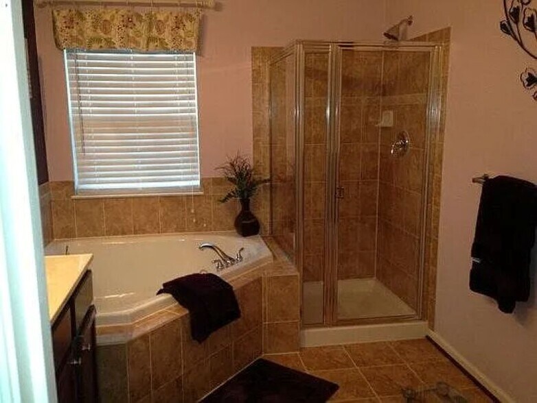 Building Photo - 7591 Cherrybark Oak Ln