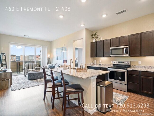 Primary Photo - 460 E Fremont Pl