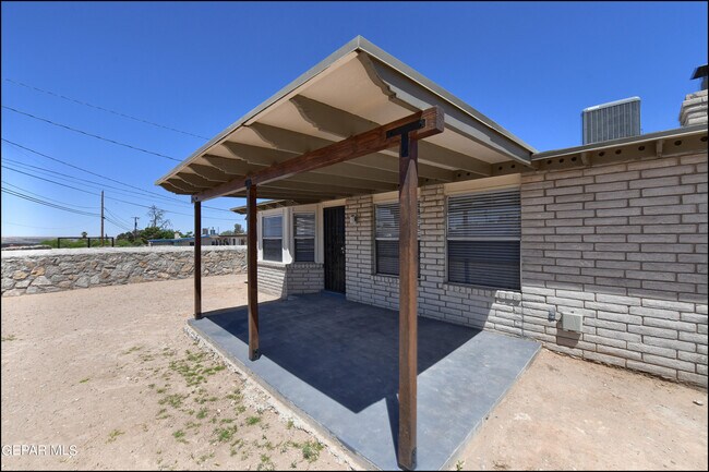 Building Photo - 7117 Alto Rey Ave